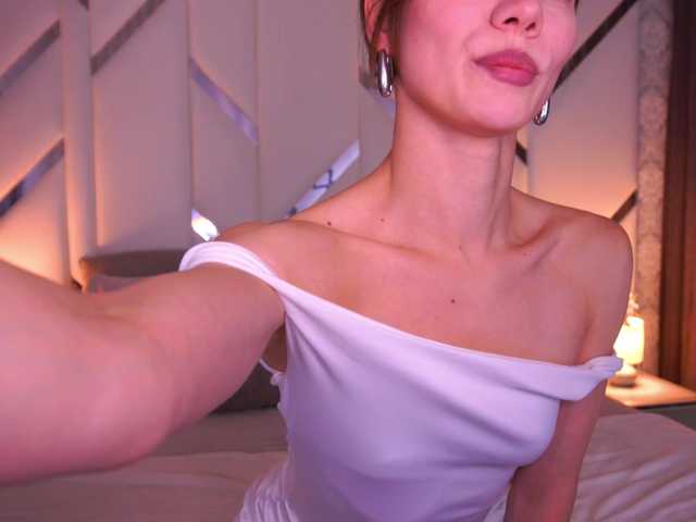 ShyySiren live cam on BongaCams