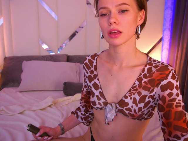 ShyySiren live webcam show