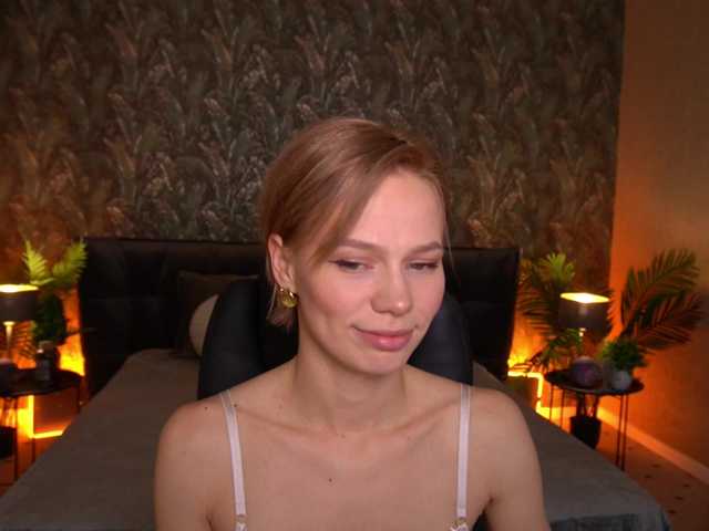 ShyySiren live cam on BongaCams