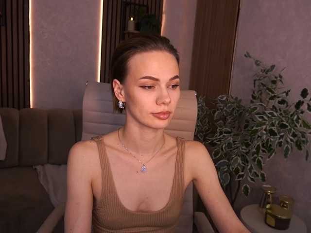 ShyySiren live cam on BongaCams