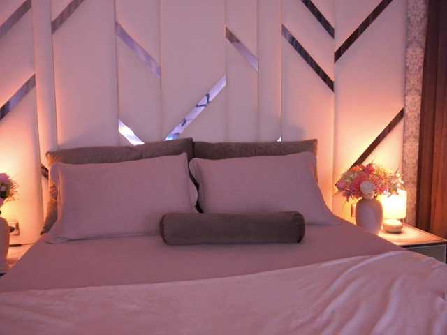 ShyySiren live cam on BongaCams
