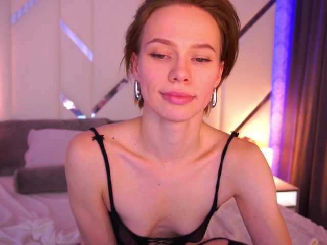 ShyySiren live cam on BongaCams