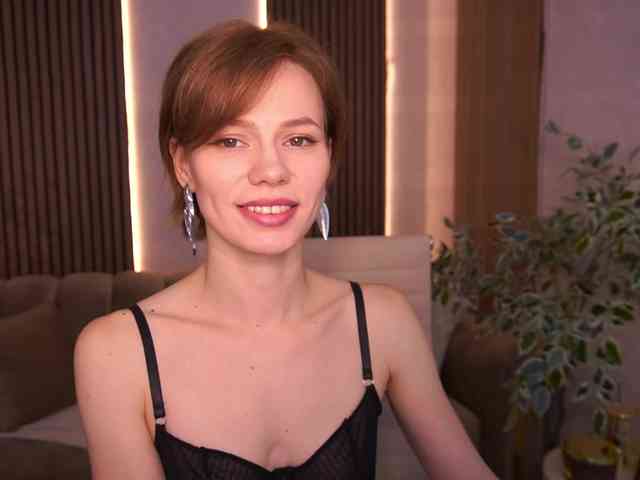 ShyySiren Live Webcam on BongaCams