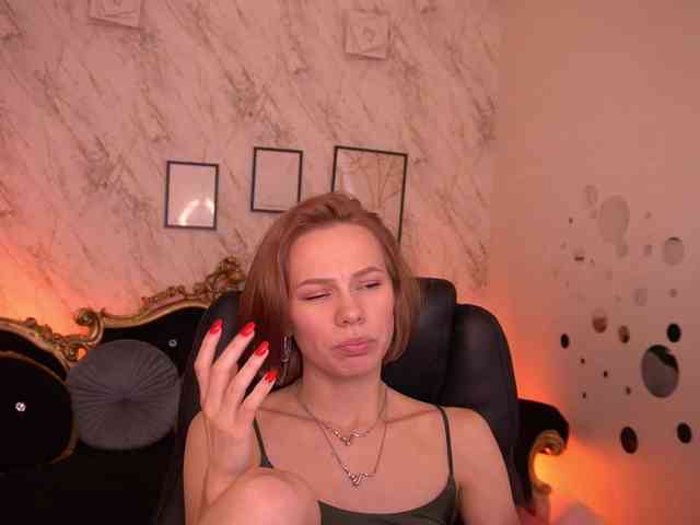 ShyySiren webcam