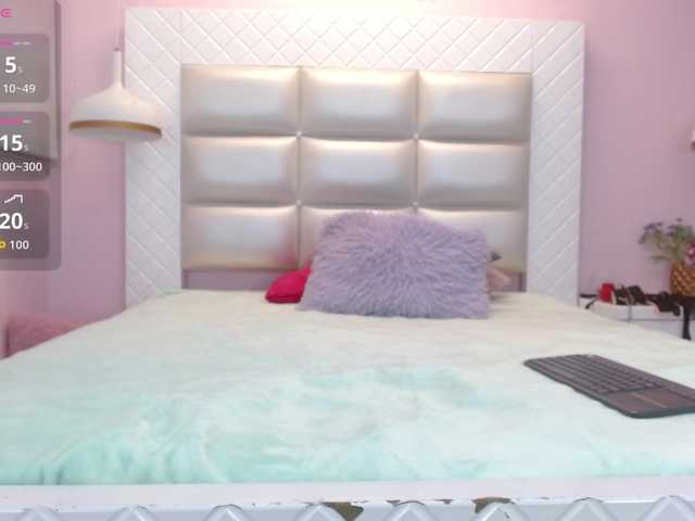 le modèle Nezzukoo est en webcam porno dans un show sur le site bongacams, il possède les tags suivants: Latino/Hispanic,Brunette,Trimmed