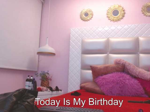 Nezzukoo live cam on BongaCams
