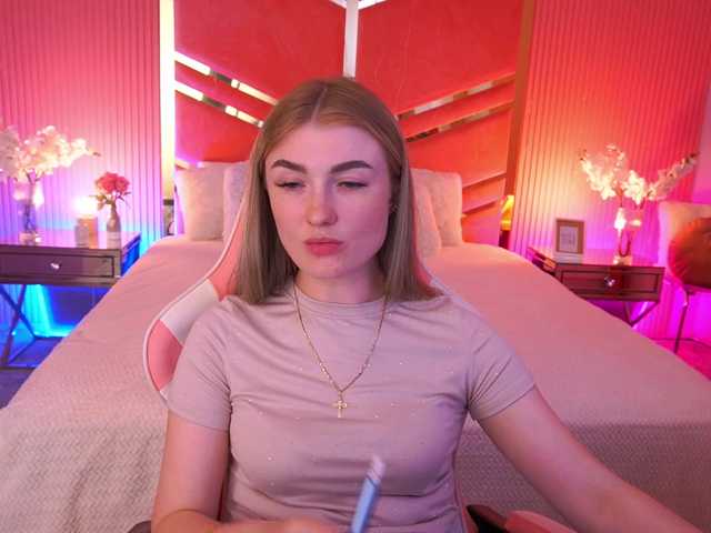 LollyRosee