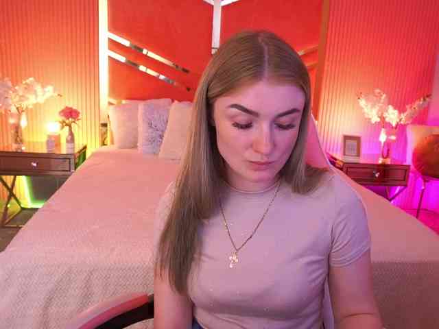 LollyRosee webcam