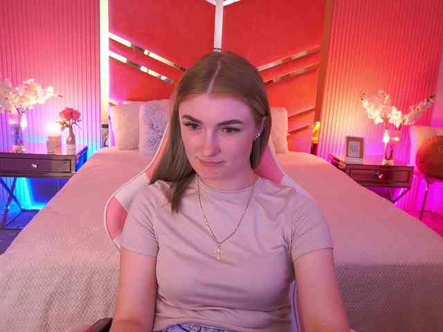 LollyRosee webcam