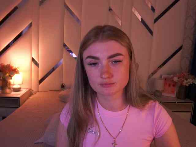LollyRosee webcam