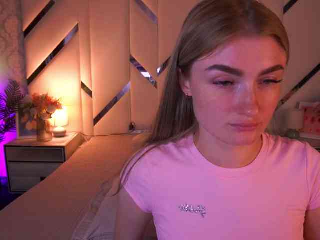 LollyRosee webcam