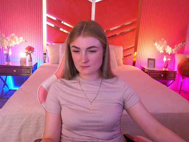 LollyRosee webcam