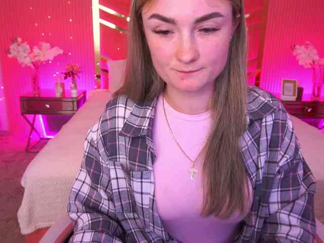 LollyRosee webcam