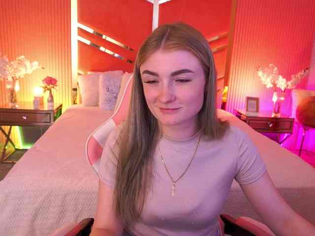 LollyRosee webcam
