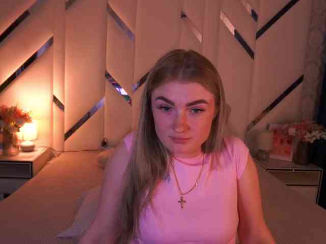 LollyRosee webcam