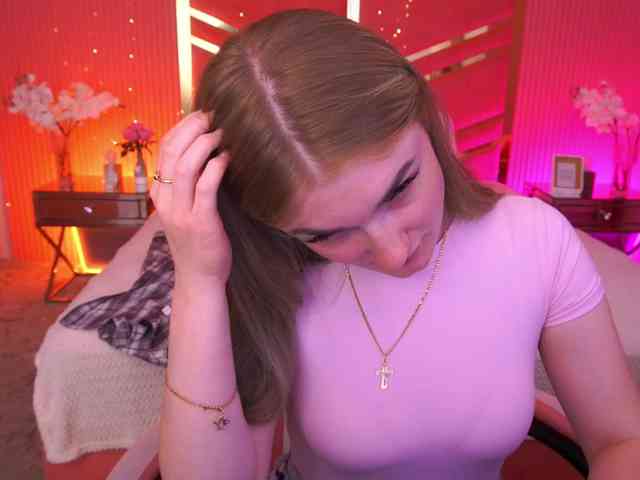 LollyRosee webcam