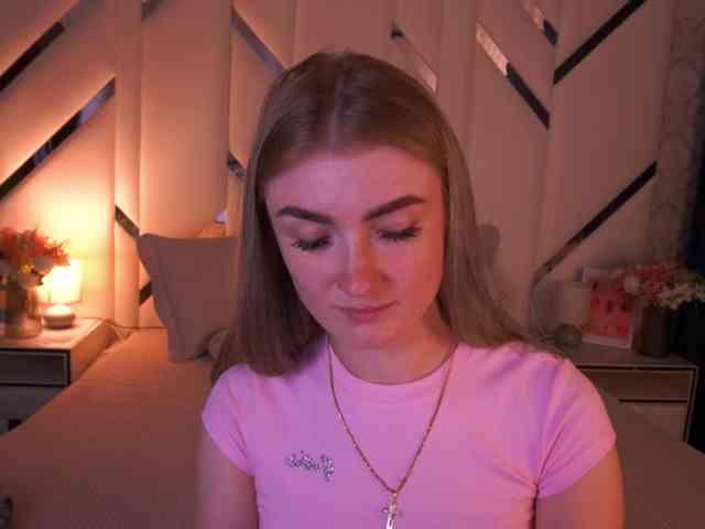 LollyRosee webcam