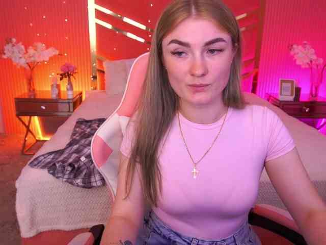 LollyRosee webcam