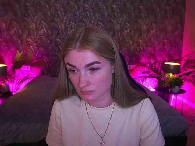 LollyRosee webcam