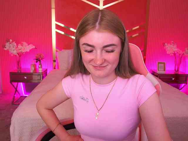 LollyRosee webcam
