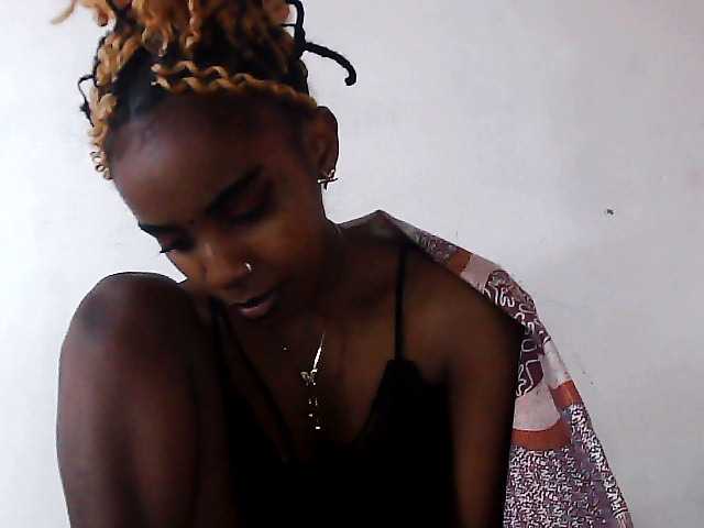 Elinah1 webcam