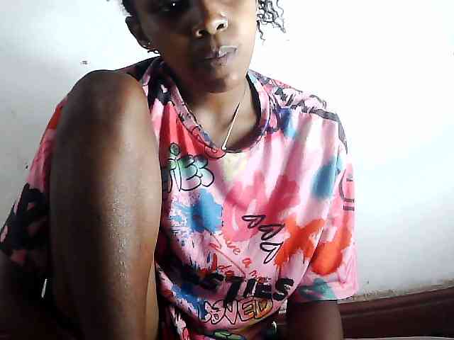 Elinah1 webcam