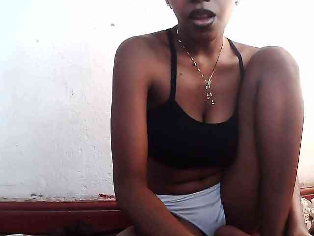 Elinah1 webcam