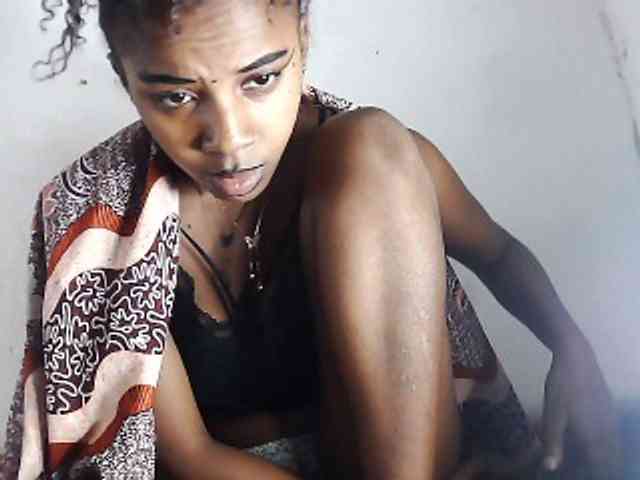 Elinah1 webcam