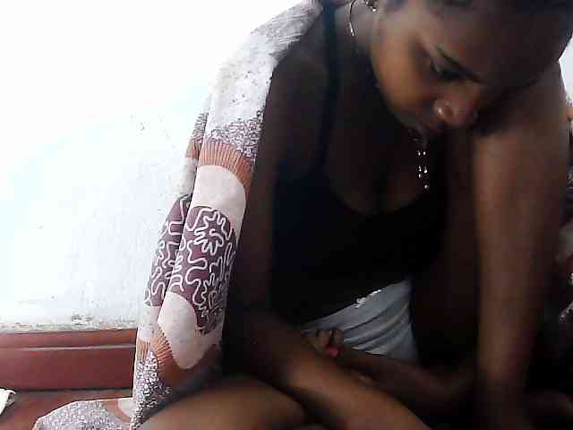 Elinah1 webcam