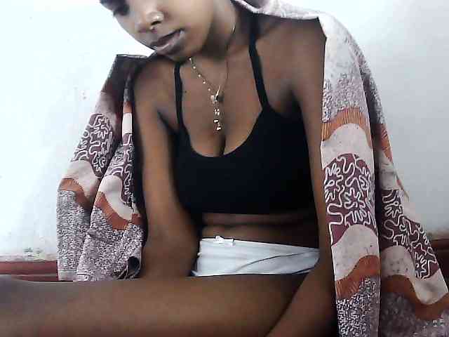 Elinah1 webcam