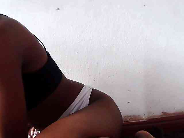 Elinah1 webcam