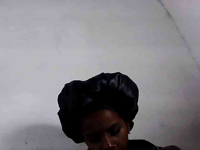 Elinah1 webcam