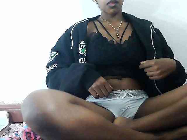 Elinah1 webcam