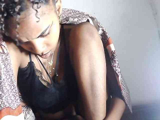 Elinah1 webcam