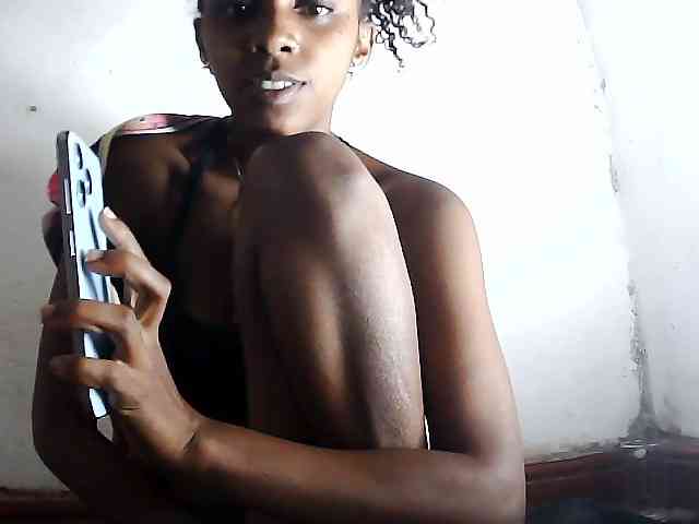 Elinah1 webcam