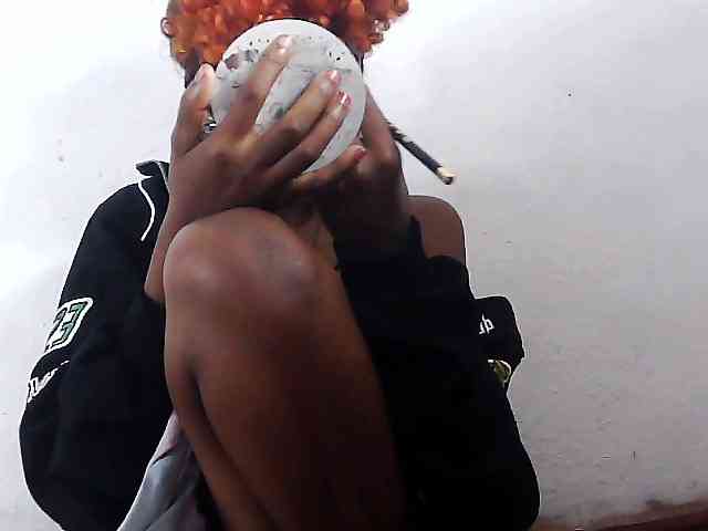 Elinah1 webcam