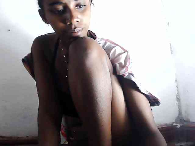 Elinah1 webcam