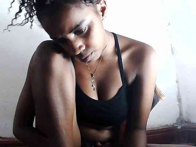 Elinah1 webcam