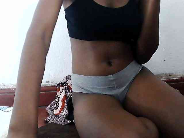Elinah1 webcam