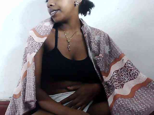 Elinah1 webcam