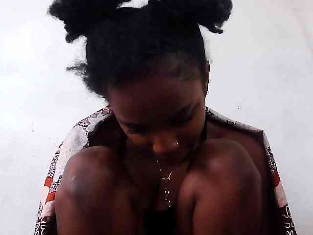 Elinah1 webcam