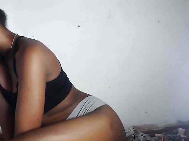 Elinah1 webcam