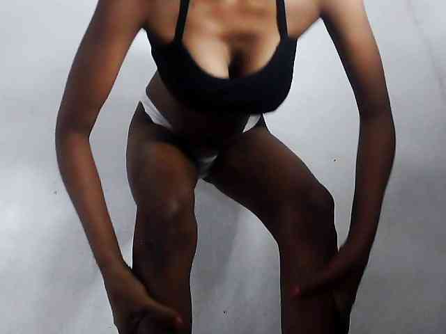 Elinah1 webcam