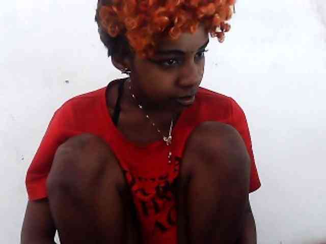 Elinah1 webcam