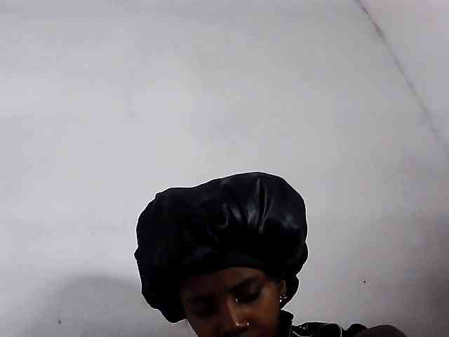 Elinah1 webcam