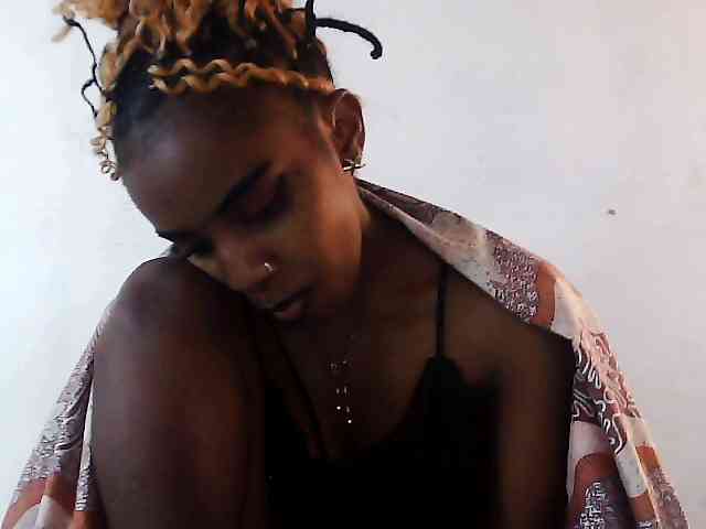 Elinah1 webcam