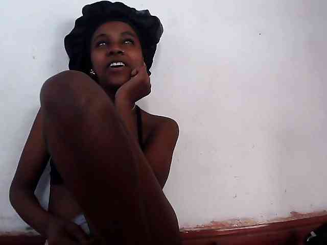 Elinah1 webcam