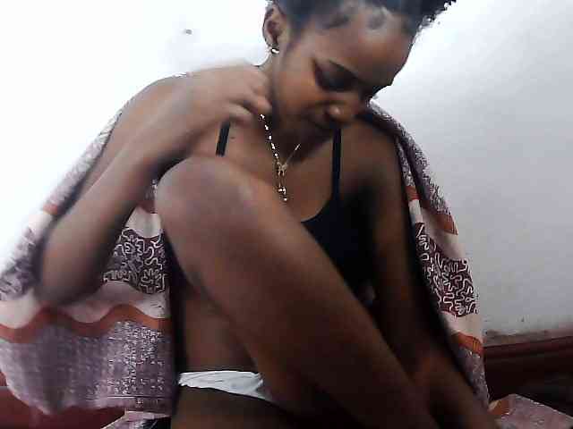 Elinah1 webcam