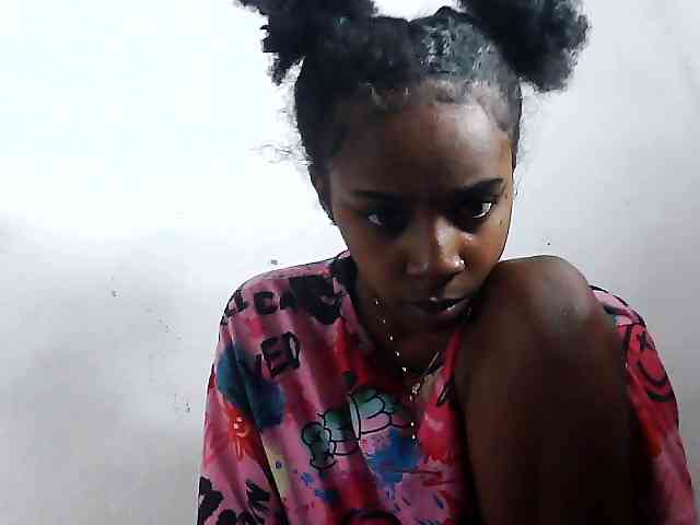 Elinah1 webcam