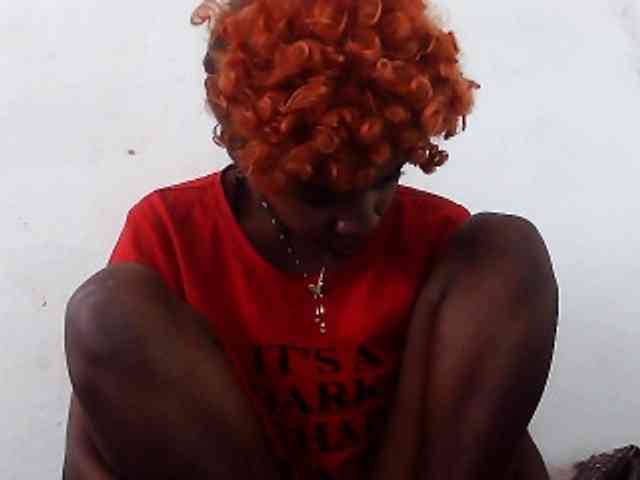 Elinah1 webcam